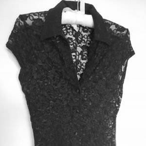 White House Black Market Stretch Lace Top Sz M